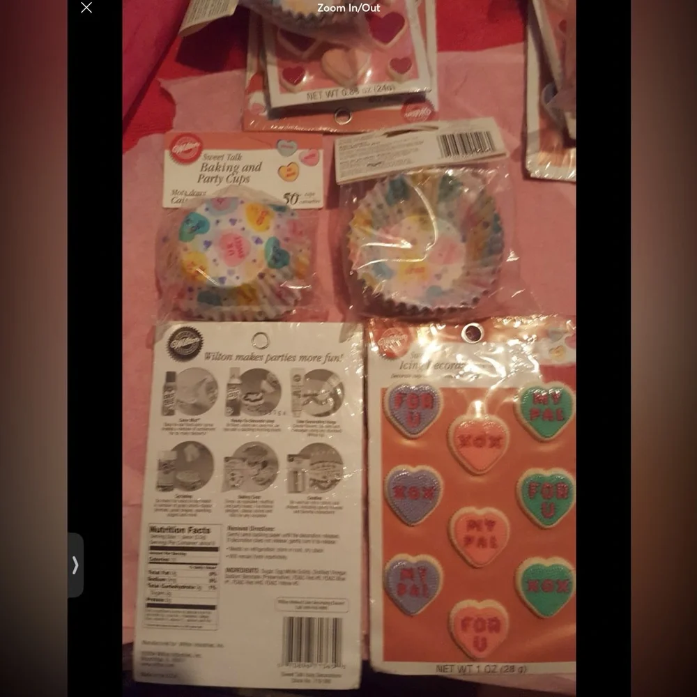 4pc WILTON CUPCAKE VALENTINE'S DECORATON KITS STYLE 2 new